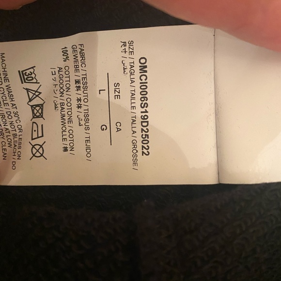 OFF-WHITE Black Shorts - Picture 6 of 13